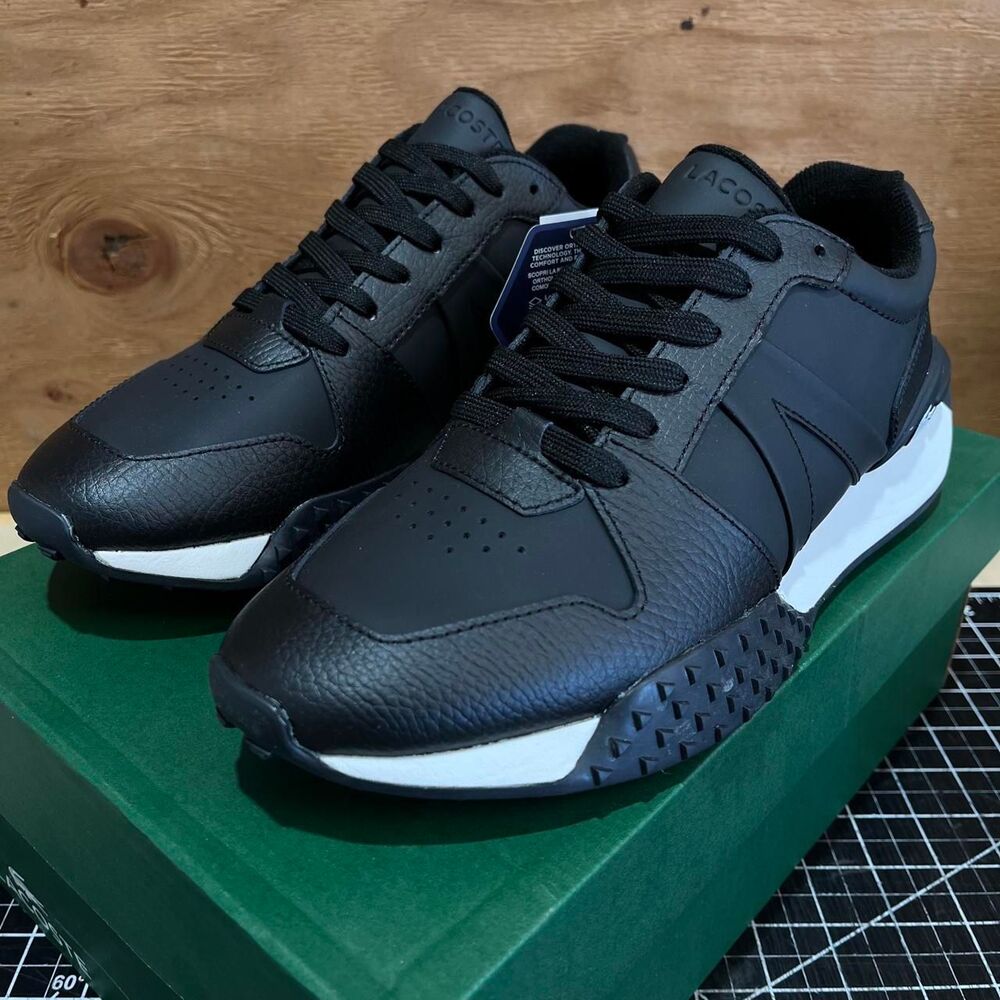 Lacoste Men's Black and Navy Trainers